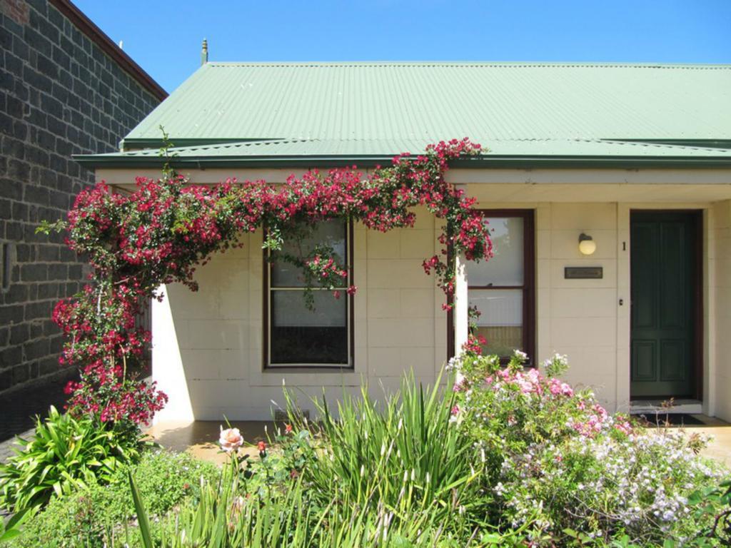 Seacombe House Motor Inn Port Fairy Exterior photo